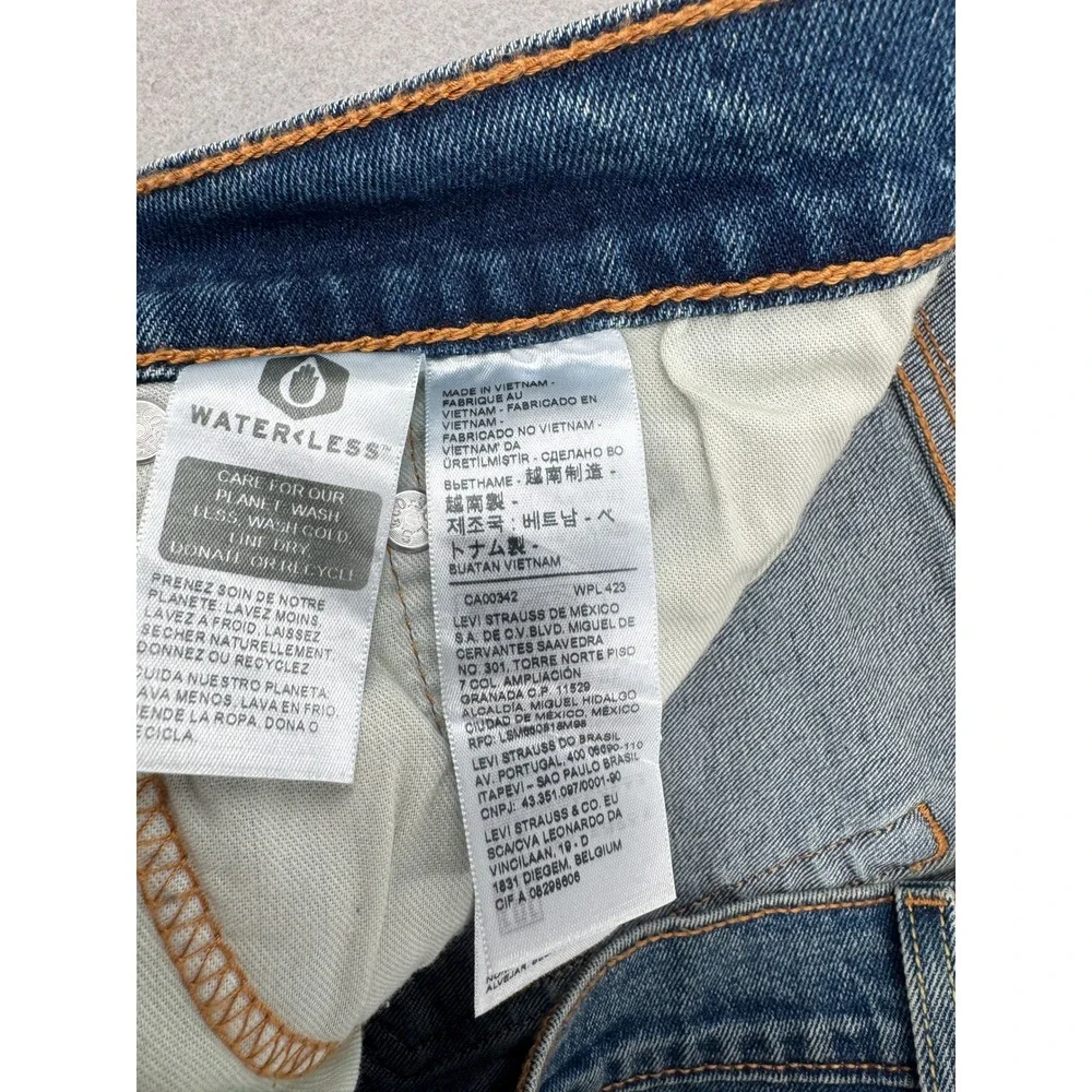 NWT Levis 511 Slim Shorts Mens 42 Blue Denim Cut Off Raw Hem Stretch Streetwear